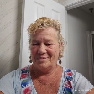 Meet your Posher, Ellen